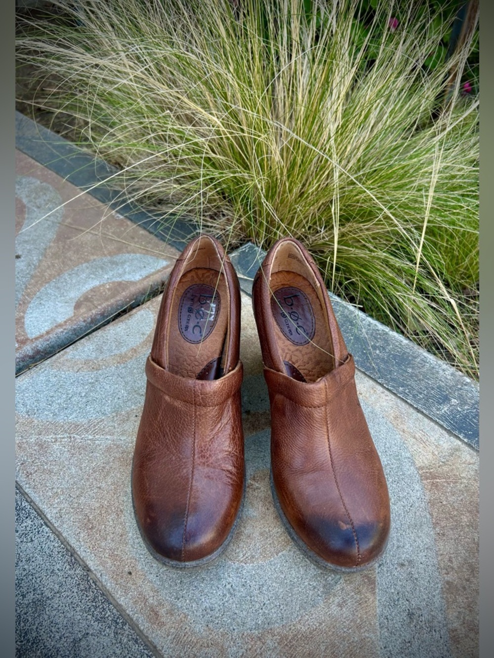 b.o.c. by Born wedge heel slip ons 8.5/40